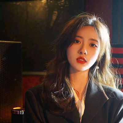 女生在约会中最加分的举动是?
